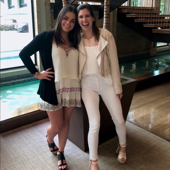 Meet your Posher, Liza - Picture 1 of 1